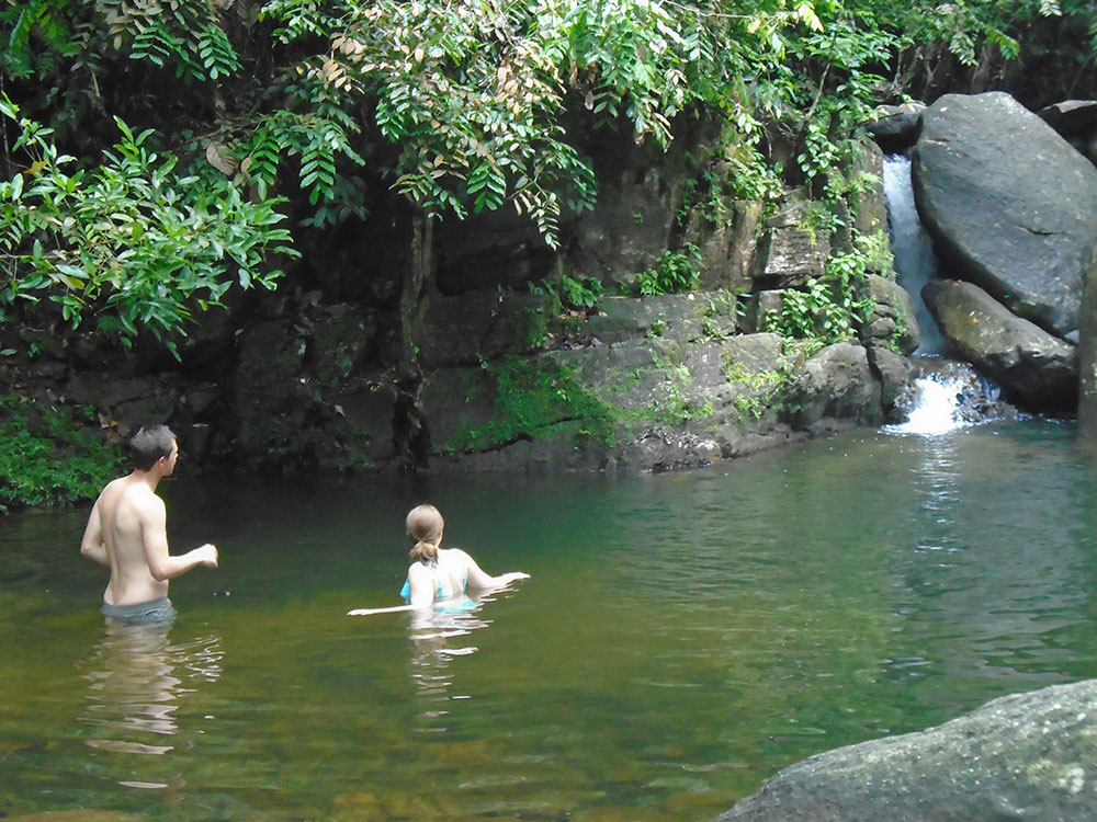 Trek through the Country Side  and scenic trekking tours in Sri Lanka - Trek through the Country Side  and trekking tours - Trekking Trips in bentota - Trek through the country side and Trekking Trips in Sri Lanka - Country Walk in Sri Lanka - Village Walk in Sri Lanka