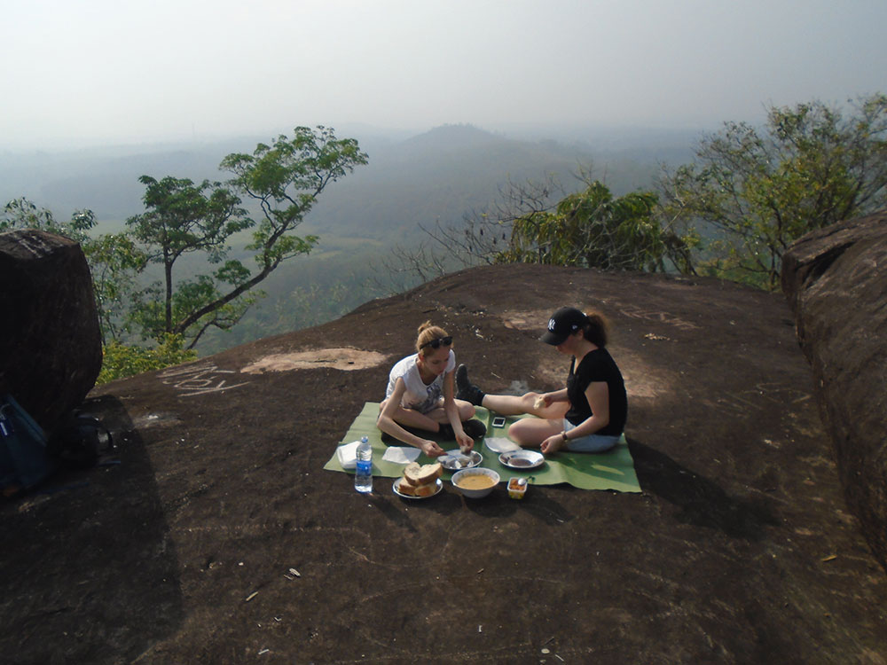 Trek through the Country Side  and scenic trekking tours in Sri Lanka - Trek through the Country Side  and trekking tours - Trekking Trips in bentota - Trek through the country side and Trekking Trips in Sri Lanka - Country Walk in Sri Lanka - Village Walk in Sri Lanka